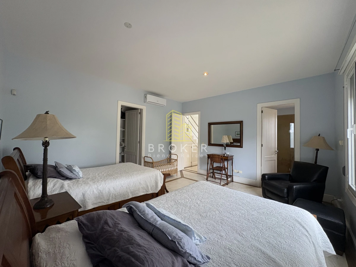 Casa ID.76/Venta_Casa_La_Barra_Punta_Del_Este_Broker_ - Venta De Icónica Casa de Lujo en la Barra, una casa de revista de gran nivel 