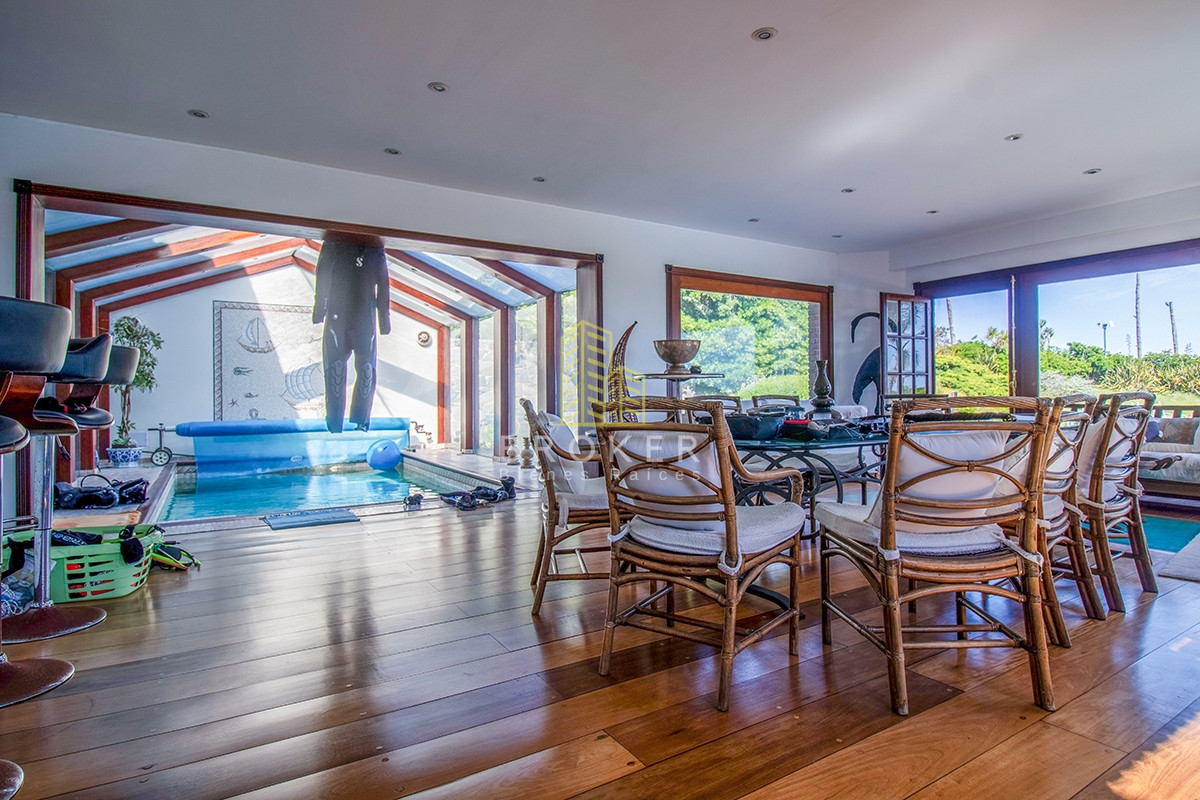 Casa ID.37/Venta_Mansión_frente_al_mar_en_Punta_Del_Este_Playa_Mansa - Venta Mansión frente al mar en Punta Del Este Playa Mansa