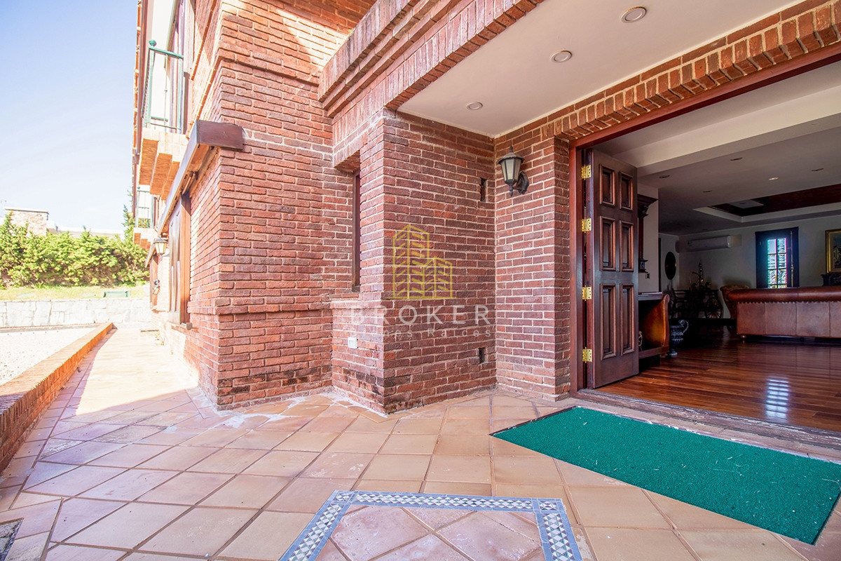 Casa ID.37/Venta_Mansión_frente_al_mar_en_Punta_Del_Este_Playa_Mansa - Venta Mansión frente al mar en Punta Del Este Playa Mansa