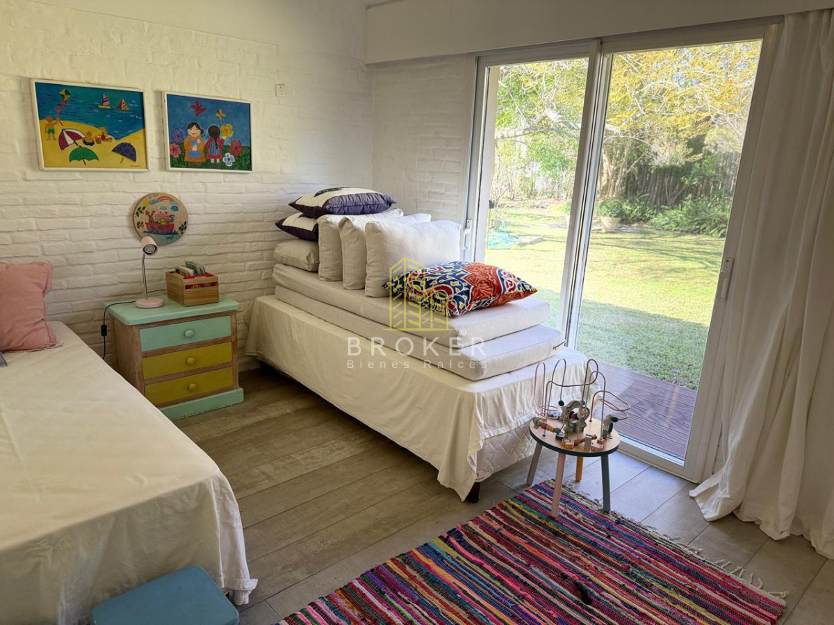 Casa ID.9597/Alquiler_de_temporada_Casa_en_San_Rafael,_Punta_del_Este,_3_dormitorios_y_amplio_jardín - Alquiler de temporada Casa en San Rafael, Punta del Este, 3 dormitorios y amplio jardín