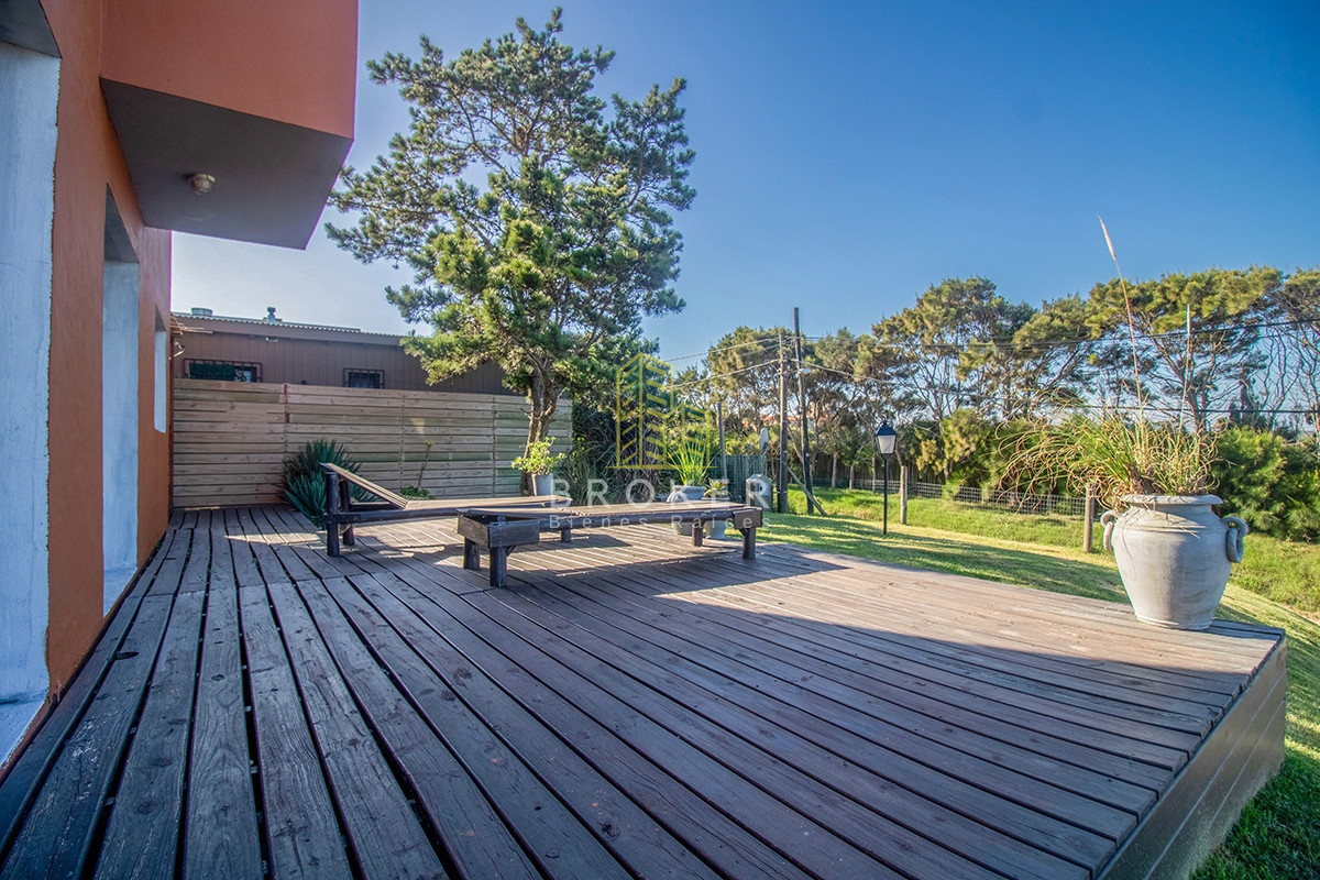 Casa ID.1099/Venta_de_casa_de_4_dormitorios_mas_dependencia_en_el_Chorro._._Punta_del_Este,_Uruguay. - Venta de casa de 4 dormitorios mas dependencia en el Chorro. . Punta del Este, Uruguay.
