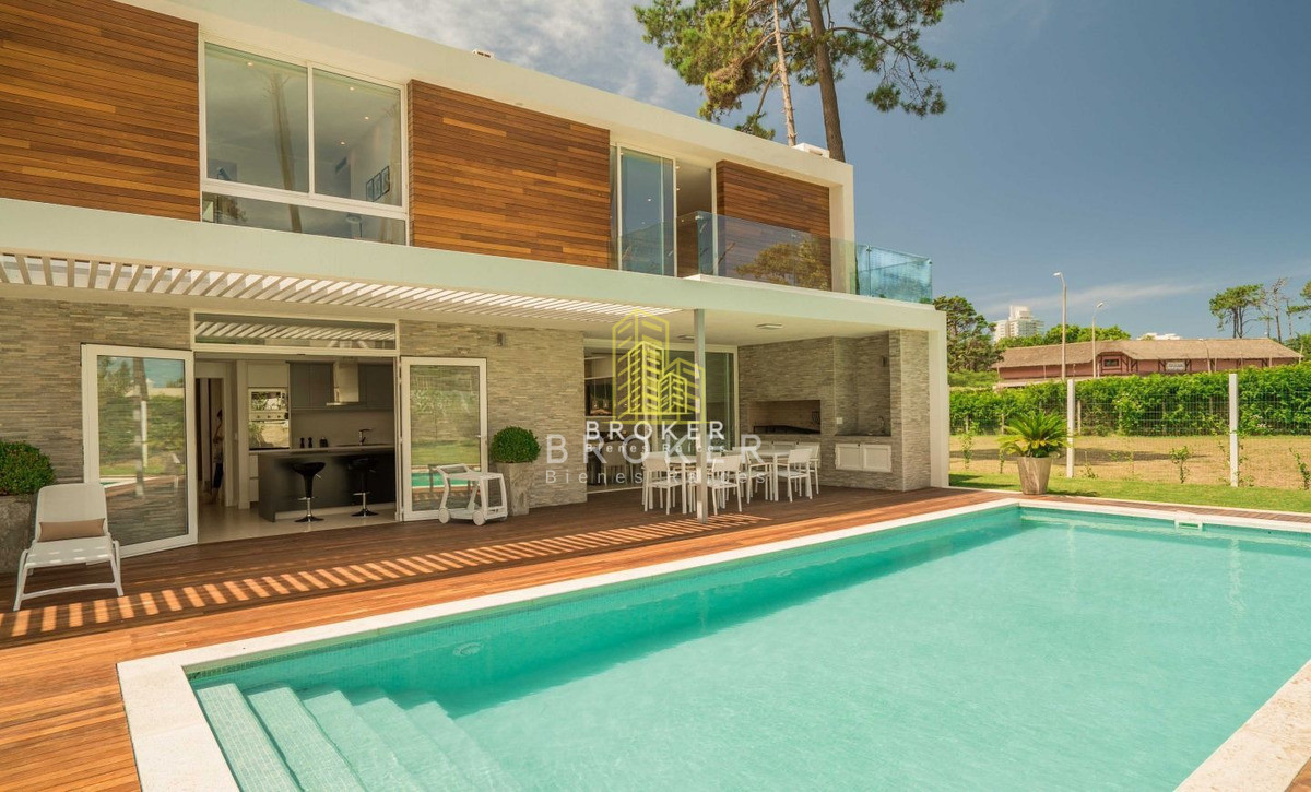 Casa ID.72/Venta_Casa_4_Dormitorios_Barrio_Privado_Punta_Del_Este_Boulevard_Park - Venta Casa 4 Dormitorios Barrio Privado Punta Del Este Boulevard Park