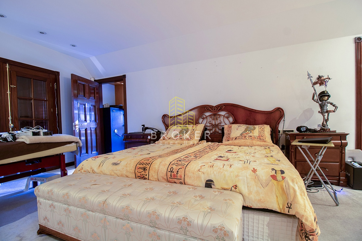 Casa ID.37/Venta_Mansión_frente_al_mar_en_Punta_Del_Este_Playa_Mansa - Venta Mansión frente al mar en Punta Del Este Playa Mansa