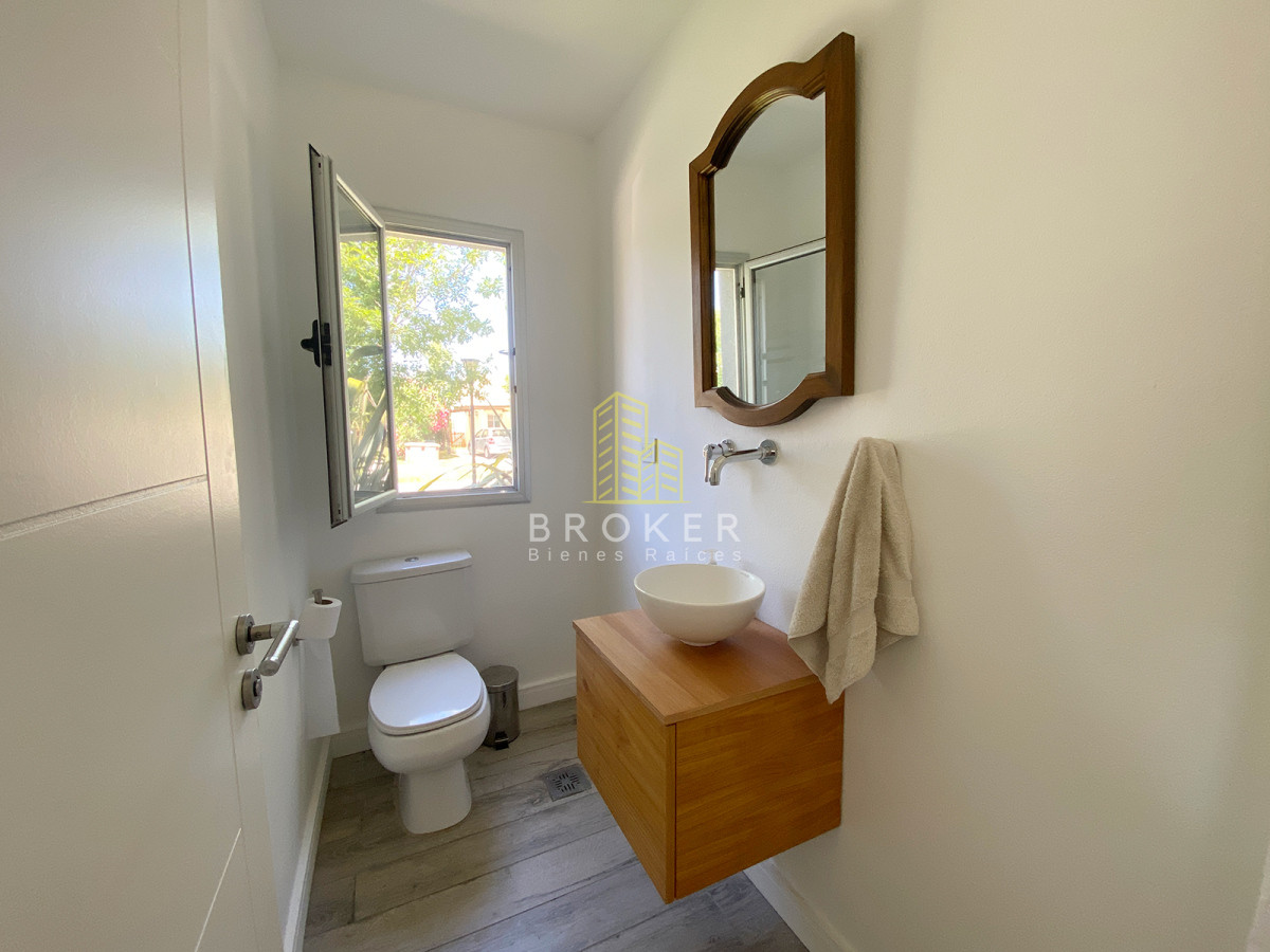 Casa ID.2220/Casa_en_Venta_en_Haras_Santa_María_-_Barrio_Molino - Casa en Venta en Haras Santa María - Barrio Molino