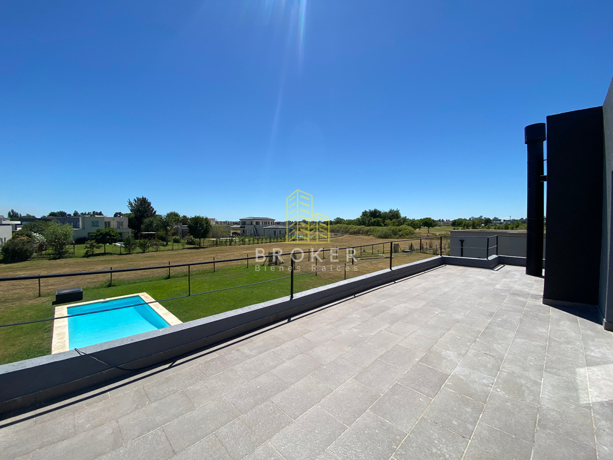 Casa ID.2220/Casa_en_Venta_en_Haras_Santa_María_-_Barrio_Molino - Casa en Venta en Haras Santa María - Barrio Molino
