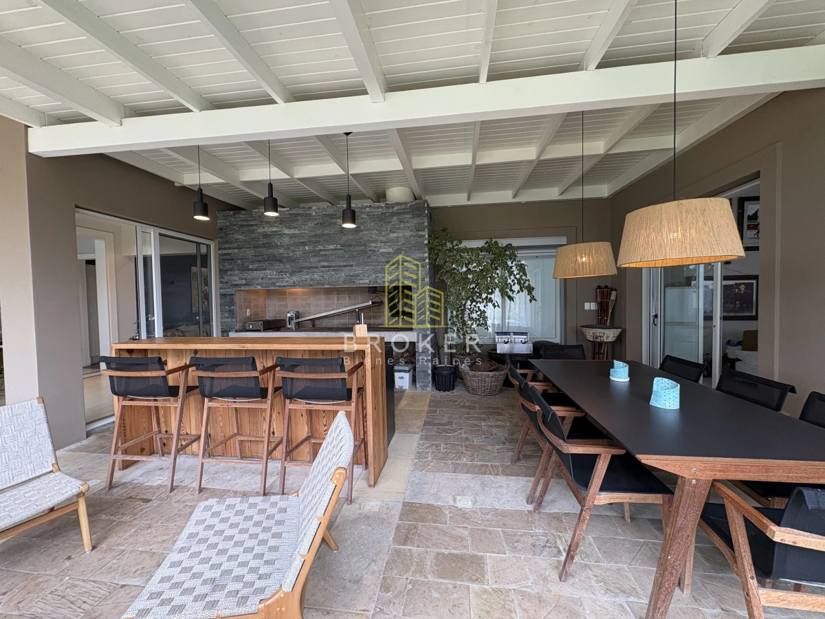 Casa ID.76/Venta_Casa_La_Barra_Punta_Del_Este_Broker_ - Venta De Icónica Casa de Lujo en la Barra, una casa de revista de gran nivel 