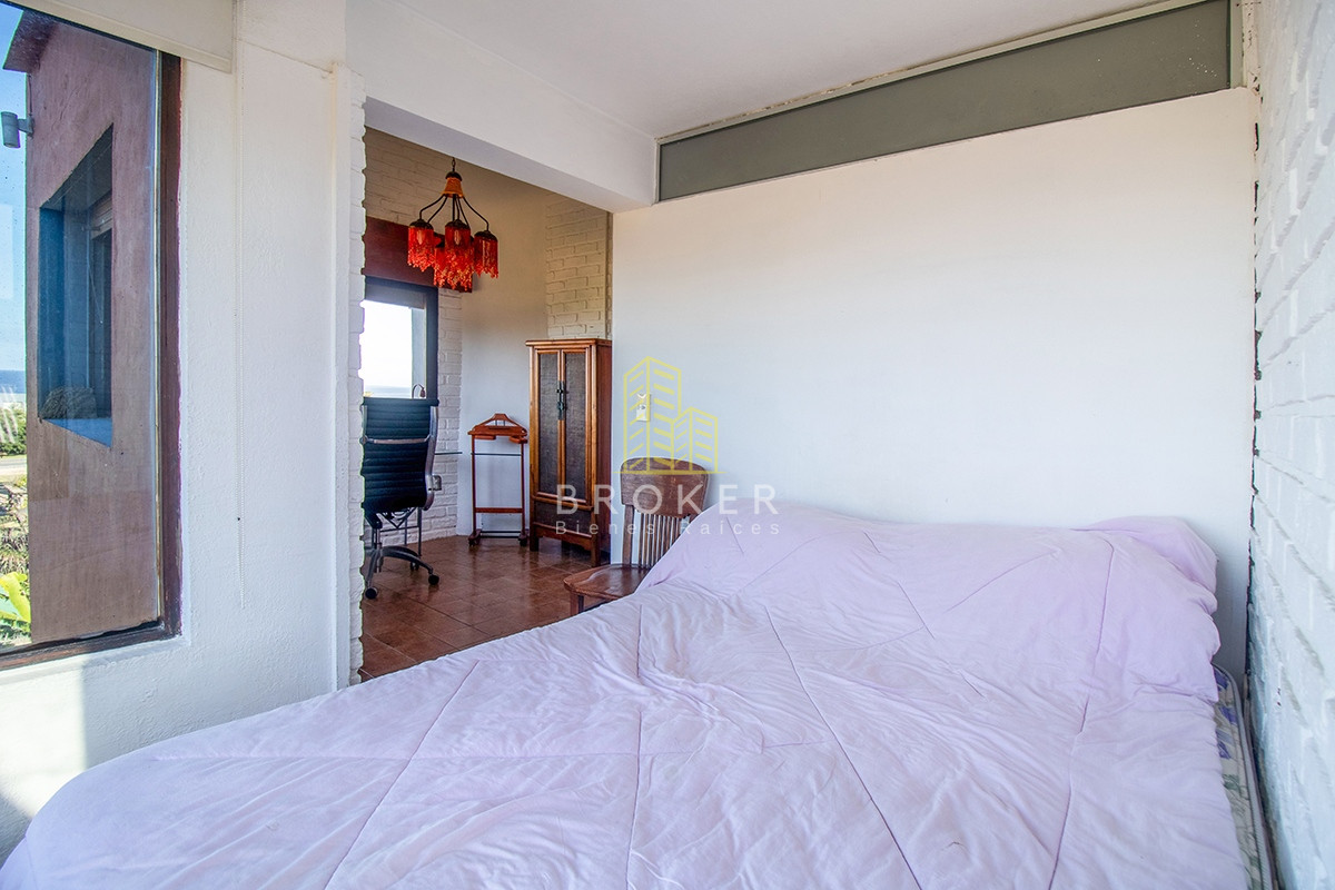 Casa ID.1099/Venta_de_casa_de_4_dormitorios_mas_dependencia_en_el_Chorro._._Punta_del_Este,_Uruguay. - Venta de casa de 4 dormitorios mas dependencia en el Chorro. . Punta del Este, Uruguay.