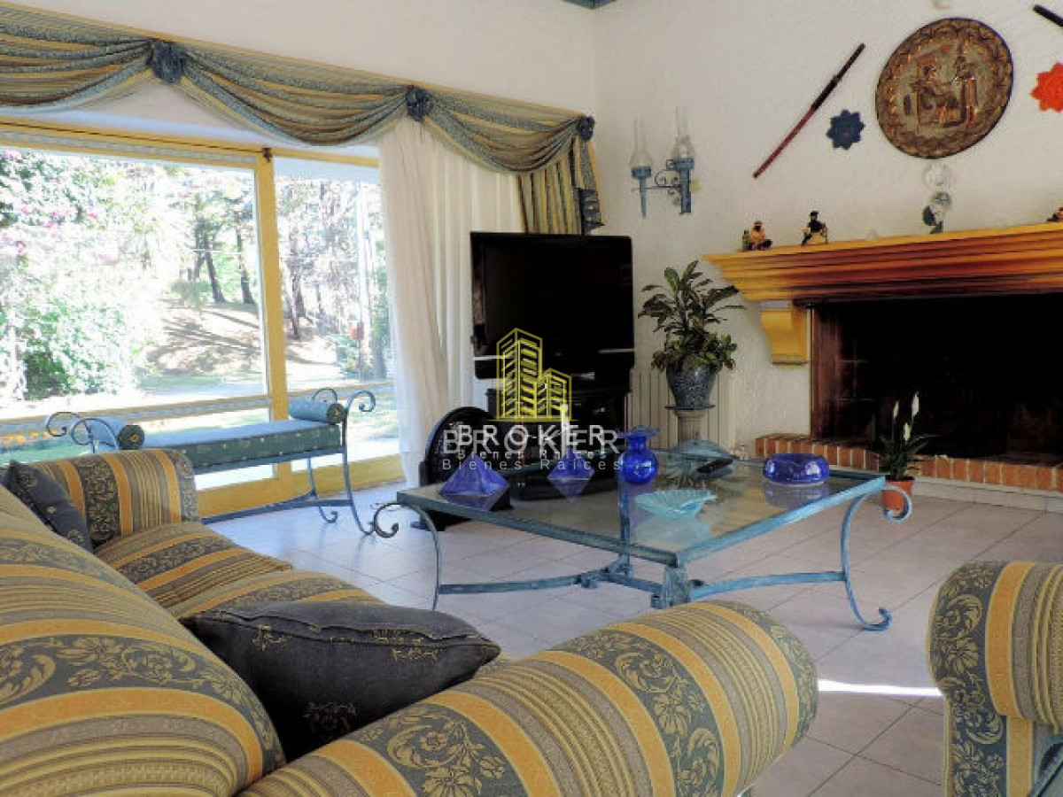 Casa ID.75/Venta_Casa_Punta_Del_Este_Lugano_971_Broker__(ref:_Bkb-971) - Venta Casa Punta Del Este Lugano 971 Broker  (ref: Bkb-971)