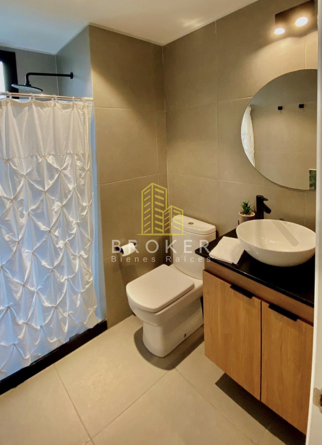 Casa ID.8425/Venta_Casa_Punta_del_Este,_Zona_Balneario_Buenos_Aires,_Manantiales - Venta Casa Punta del Este, Zona Balneario Buenos Aires, Manantiales