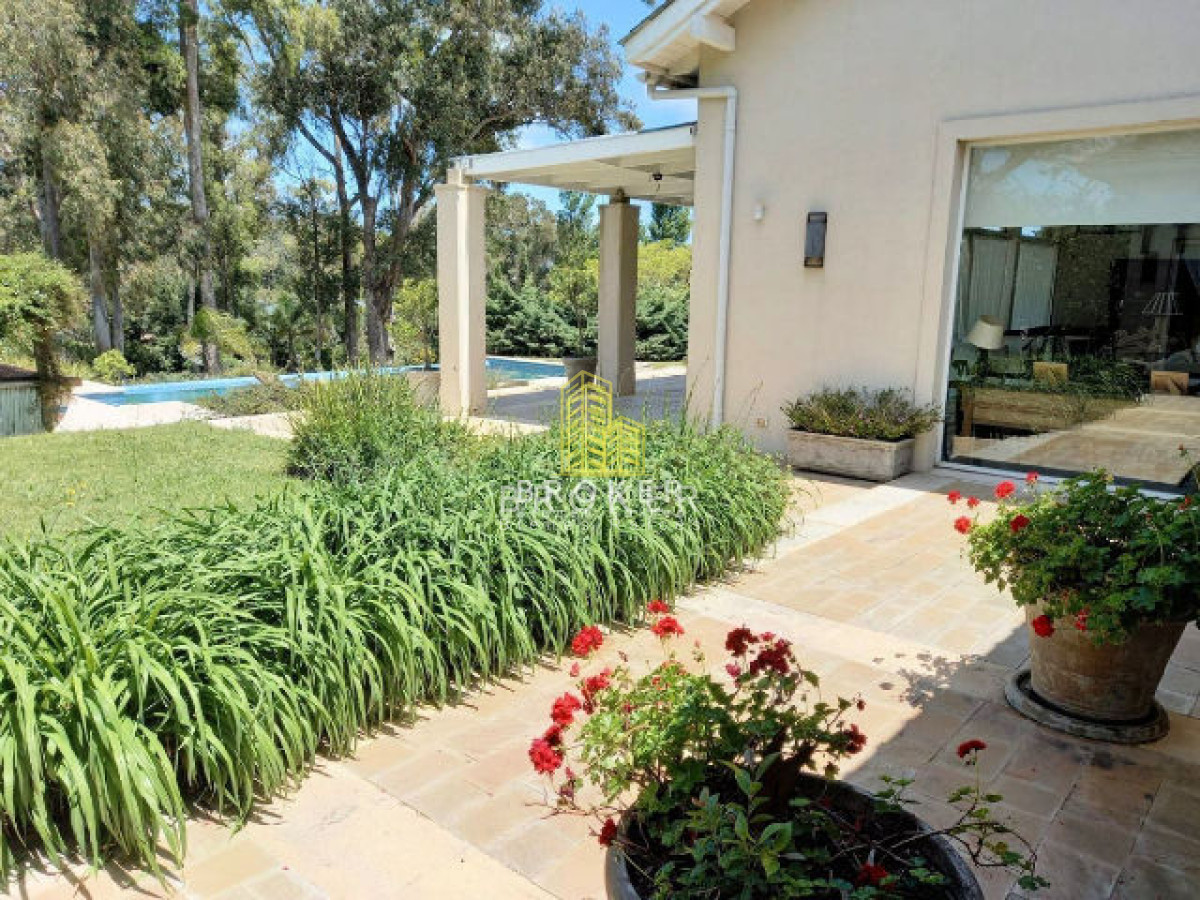 Casa ID.76/Venta_Casa_La_Barra_Punta_Del_Este_Broker_ - Venta Casa La Barra Punta Del Este Broker 
