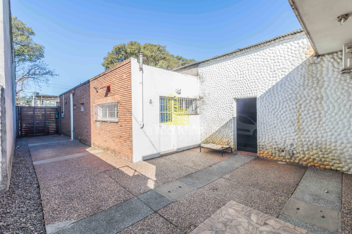 Casa ID.1642/Venta_2_Casas_en_Padrón_Único,_con_Renta_en_Malvín,_Montevideo,_Uruguay - Venta 2 Casas en Padrón Único, con Renta en Malvín, Montevideo, Uruguay