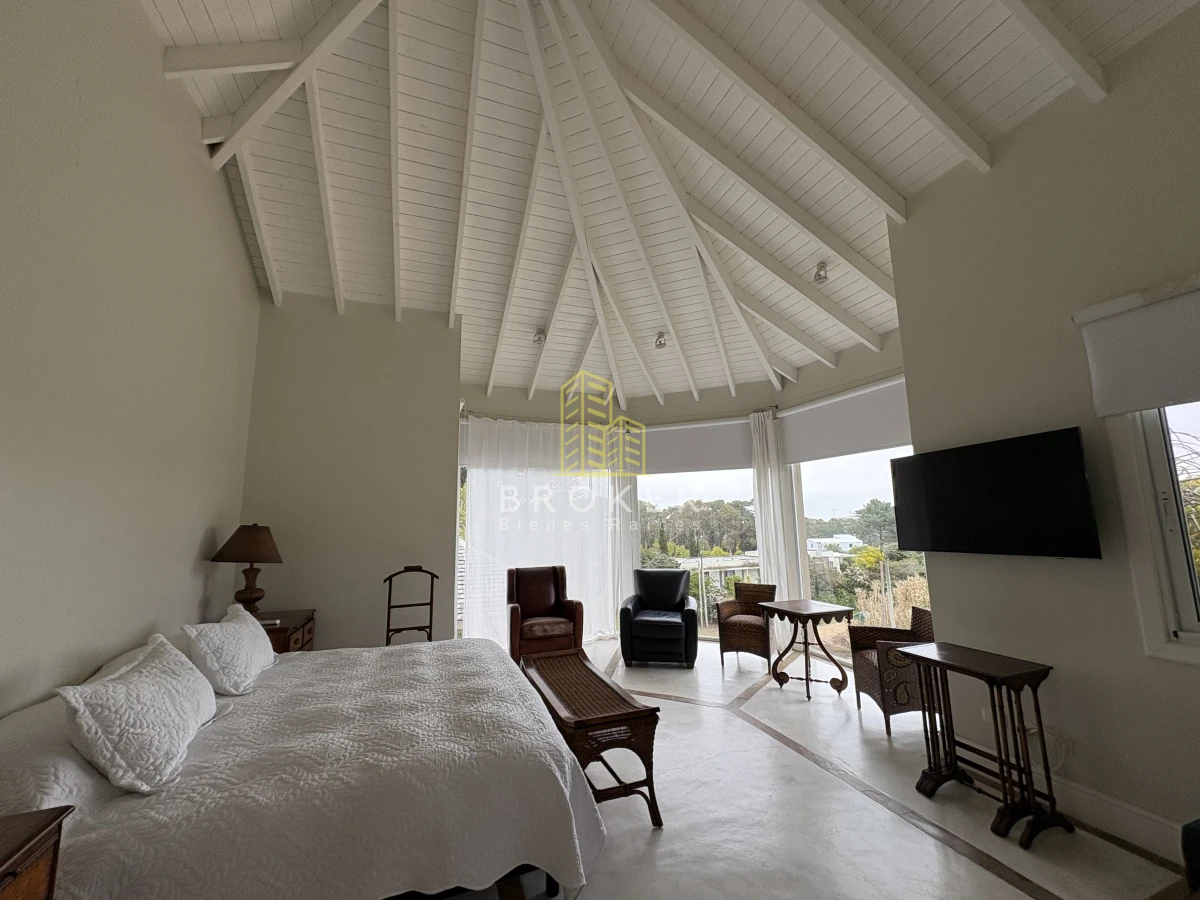 Casa ID.76/Venta_Casa_La_Barra_Punta_Del_Este_Broker_ - Venta De Icónica Casa de Lujo en la Barra, una casa de revista de gran nivel 