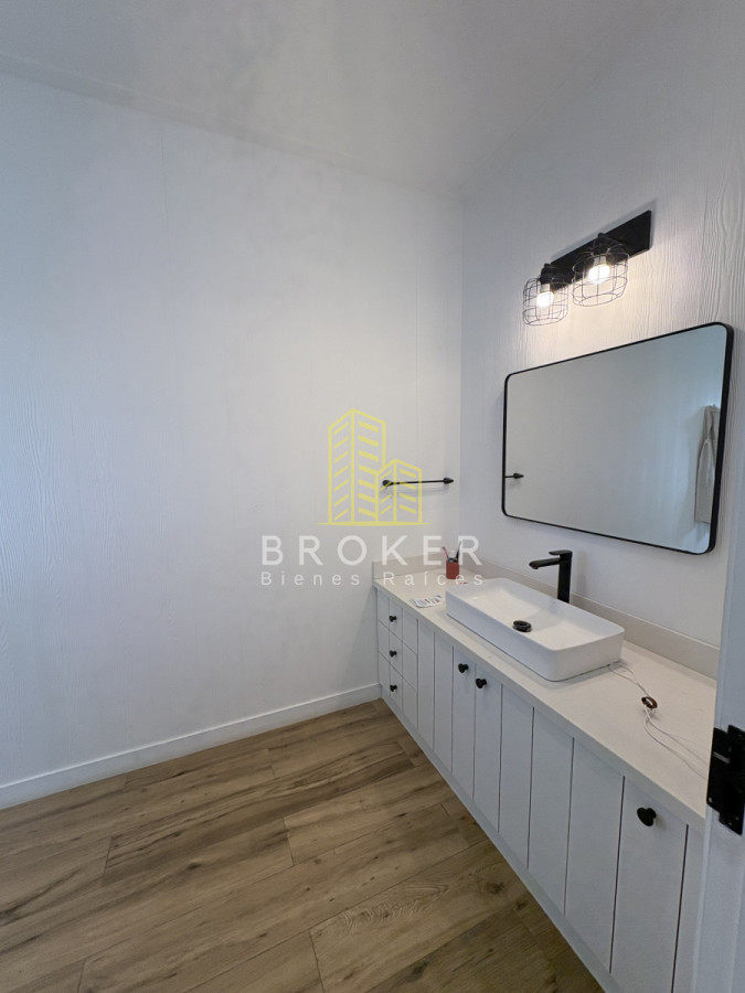 Casa ID.8874/Venta_Casa_La_Barra_Punta_del_Este - Venta Casa La Barra Punta del Este