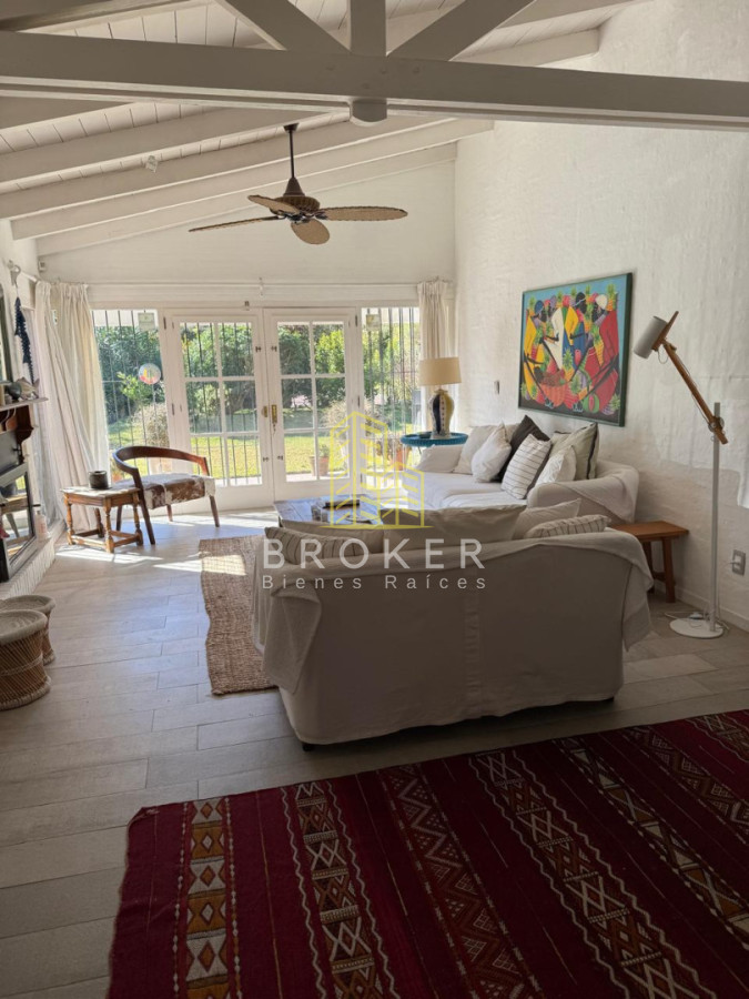 Casa ID.9597/Alquiler_de_temporada_Casa_en_San_Rafael,_Punta_del_Este,_3_dormitorios_y_amplio_jardín - Alquiler de temporada Casa en San Rafael, Punta del Este, 3 dormitorios y amplio jardín