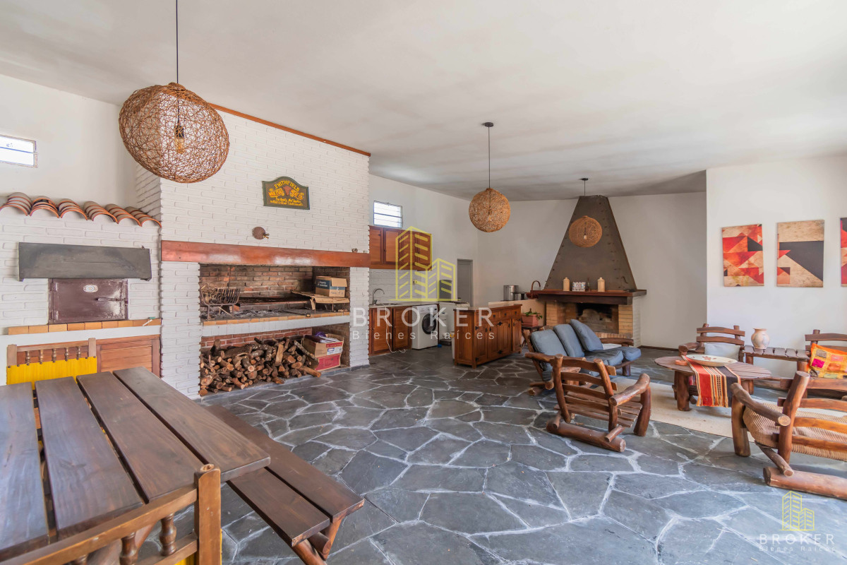 Casa ID.2155/venta_casa_3_dormitorios_mas_servicio_y_piscina_en_punta_gorda,_Montevideo._Uruguay - venta casa 3 dormitorios mas servicio y piscina en punta gorda, Montevideo. Uruguay