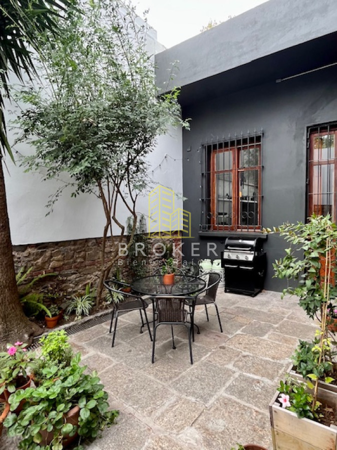 Casa ID.8475/Venta_de_Casa_en_Parque_Rodó_reciclada! - Venta de Casa en Parque Rodó reciclada!
