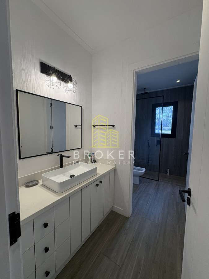 Casa ID.8874/Venta_Casa_La_Barra_Punta_del_Este - Venta Casa La Barra Punta del Este