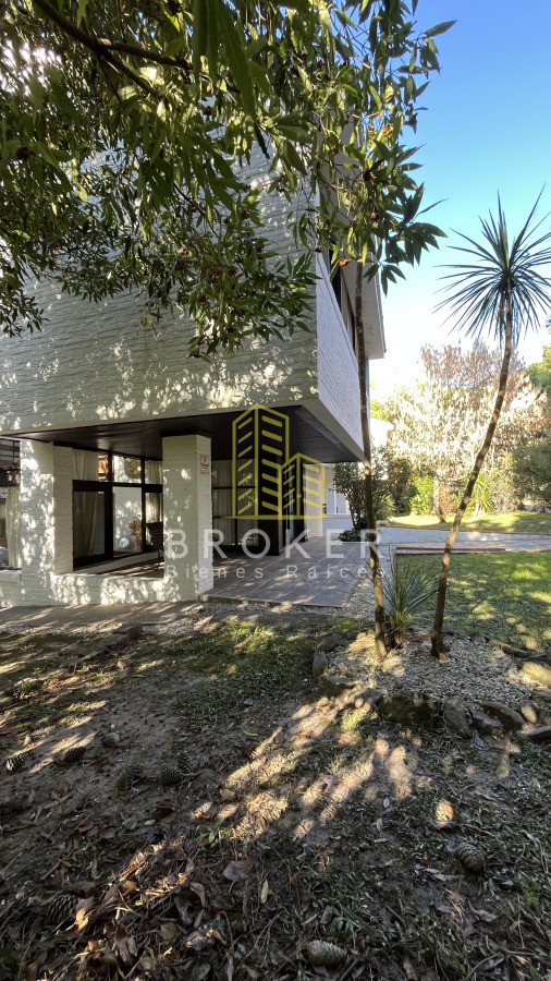 Casa ID.9399 - VENTA CASA PUNTA DEL ESTE Playa Mansa Parada 16