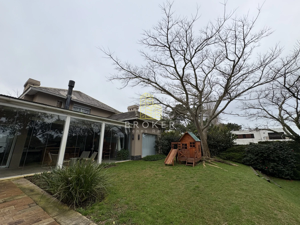 Casa ID.76/Venta_Casa_La_Barra_Punta_Del_Este_Broker_ - Venta De Icónica Casa de Lujo en la Barra, una casa de revista de gran nivel 