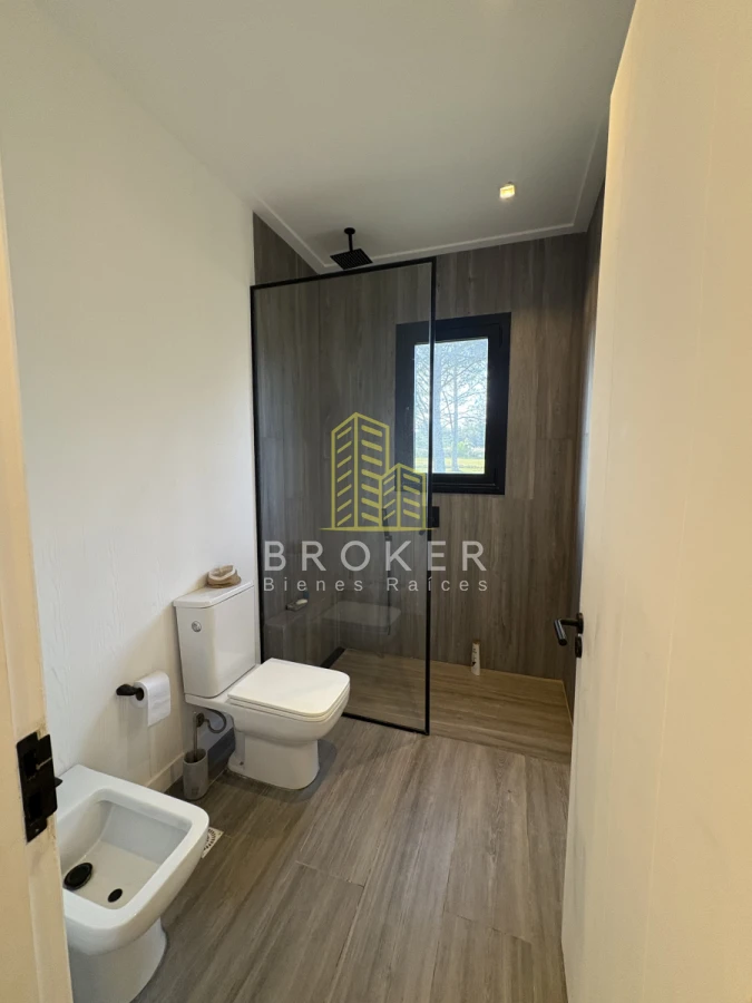 Casa ID.8874/Venta_Casa_La_Barra_Punta_del_Este - Venta Casa La Barra Punta del Este