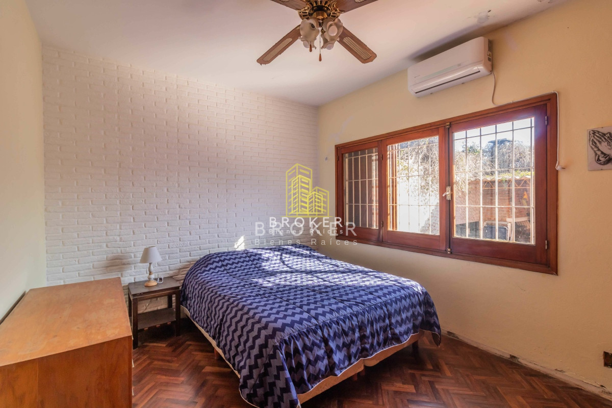 Casa ID.1642/Venta_2_Casas_en_Padrón_Único,_con_Renta_en_Malvín,_Montevideo,_Uruguay - Venta 2 Casas en Padrón Único, con Renta en Malvín, Montevideo, Uruguay
