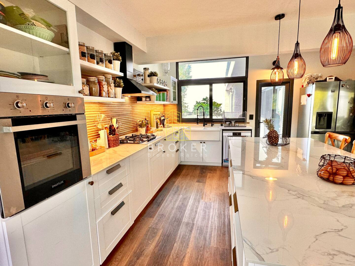 Casa ID.9224/Venta_Casa_Punta_del_Este_4_Dormitorios_a_Pasos_del_Mar_Playa_Mansa - Venta Casa Punta del Este 4 Dormitorios a Pasos del Mar Playa Mansa