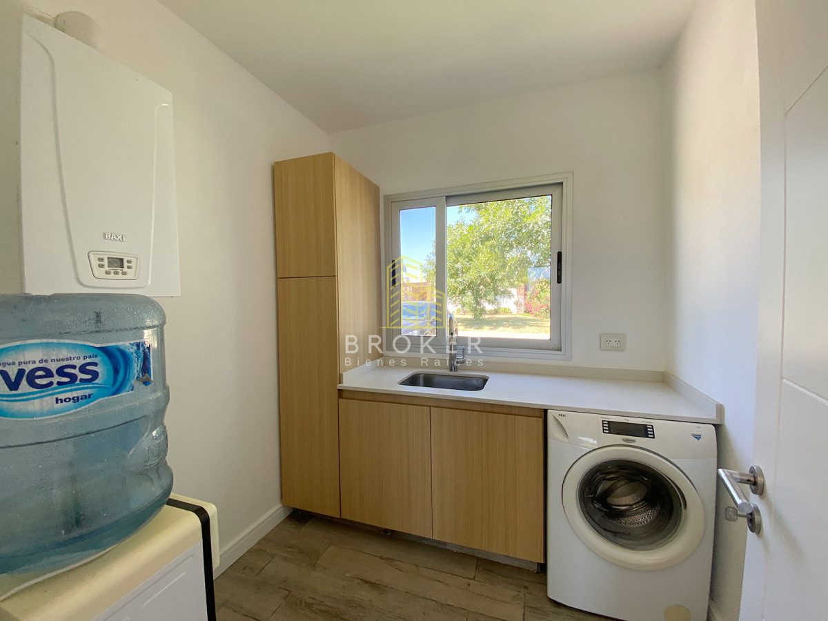 Casa ID.2220/Casa_en_Venta_en_Haras_Santa_María_-_Barrio_Molino - Casa en Venta en Haras Santa María - Barrio Molino