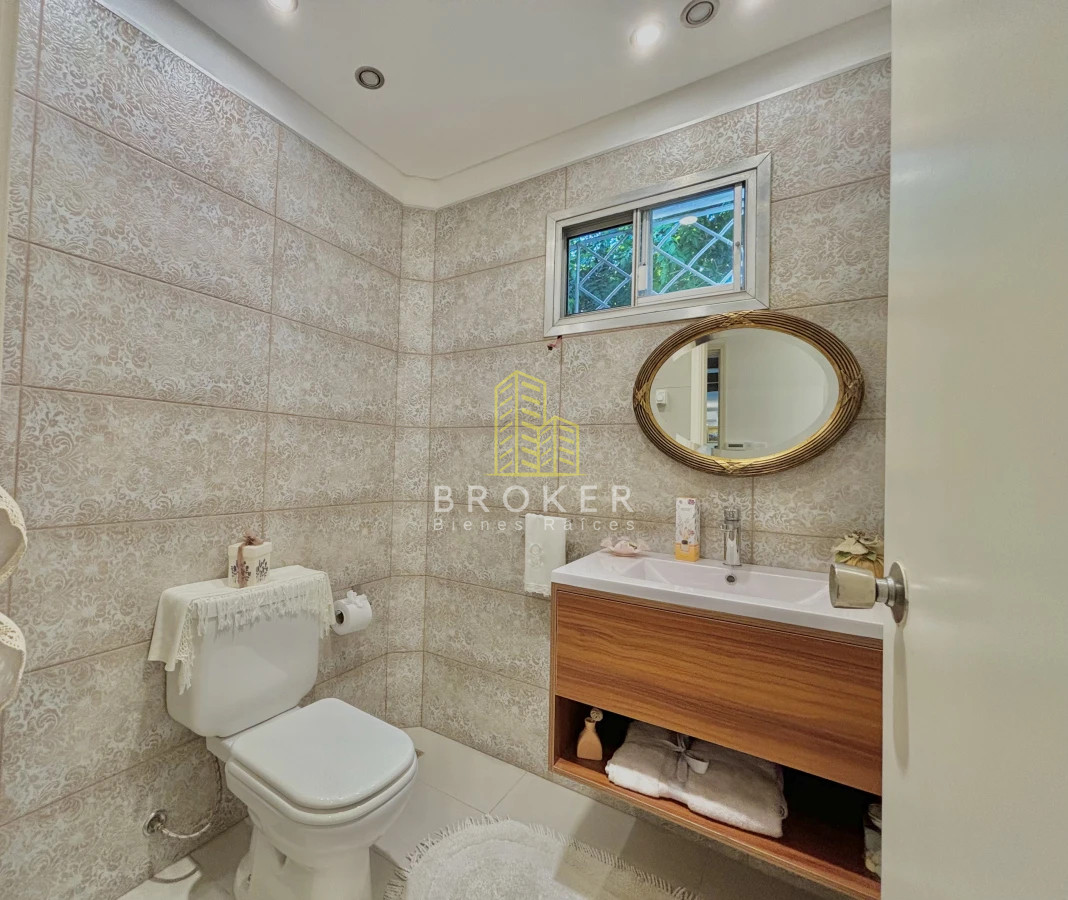 Casa ID.9226/Venta_casa_punta_del_este_4_dormitorios_mas_servicio_Cantegril_piscina - Venta casa punta del este 4 dormitorios mas servicio Cantegril piscina