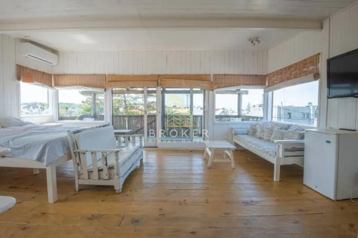 Casa ID.9009/Venta_Casa_La_barra_de_4_dormitorios_y_4_baños! - Venta Casa La barra de 4 dormitorios y 4 baños!