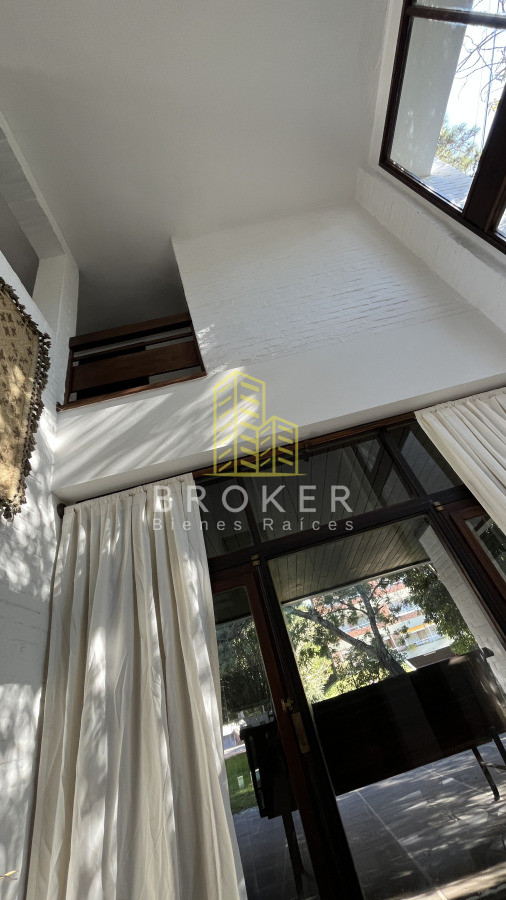 Casa ID.9399 - VENTA CASA PUNTA DEL ESTE Playa Mansa Parada 16