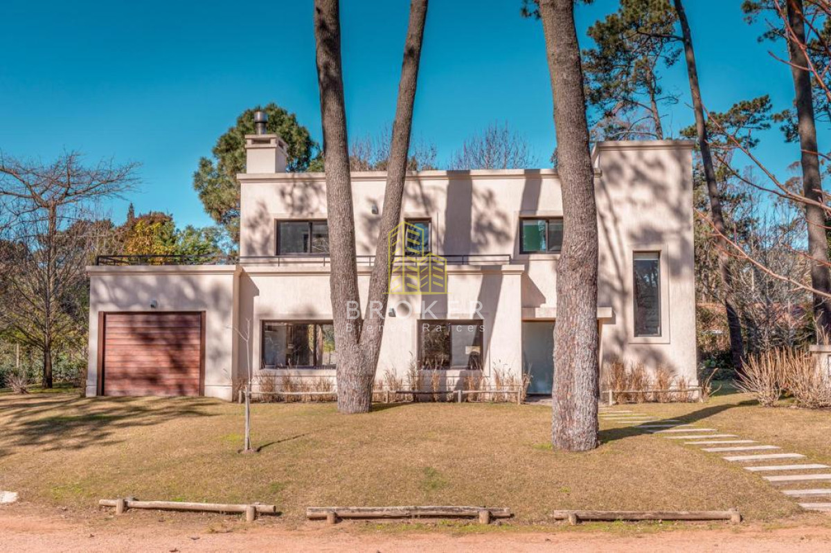 Casa ID.646/Casa_3_dormitorios_barrio_privado,_Pinares - Casa 3 dormitorios barrio privado, Pinares. Punta del Este, Uruguay.