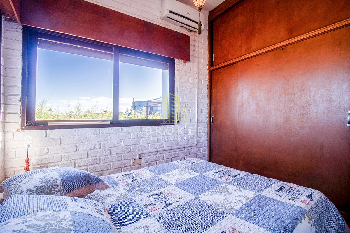 Casa ID.1099/Venta_de_casa_de_4_dormitorios_mas_dependencia_en_el_Chorro._._Punta_del_Este,_Uruguay. - Venta de casa de 4 dormitorios mas dependencia en el Chorro. . Punta del Este, Uruguay.