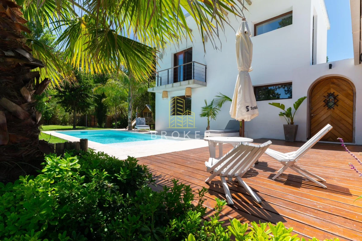 Casa ID.8866/Espectacular_y_moderna_casa_en_la_barra_para_alquiler_de_temporada - Espectacular y moderna casa en la barra para alquiler de temporada