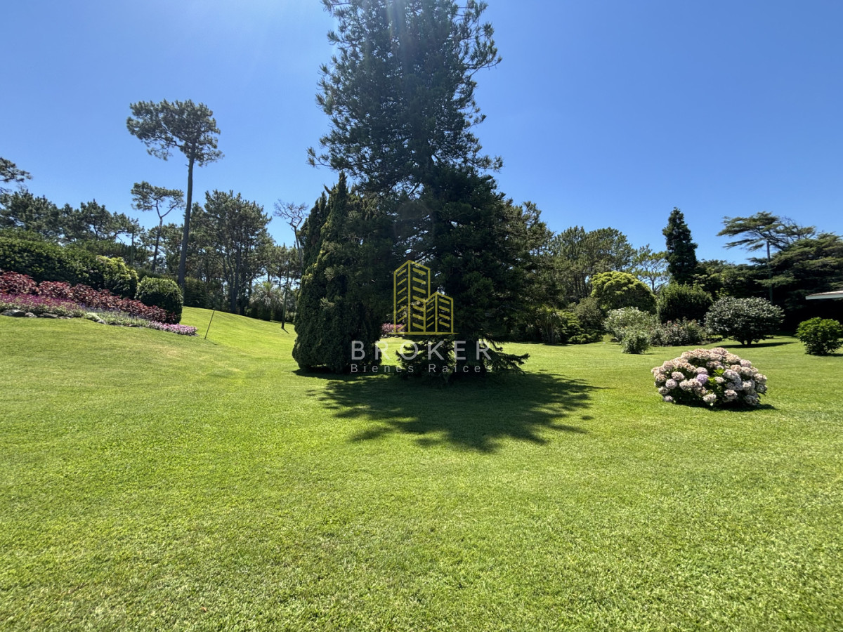 Casa ID.9736/Venta_casa_mansa_punta_del_este_piscina_ - Venta casa mansa punta del este piscina 