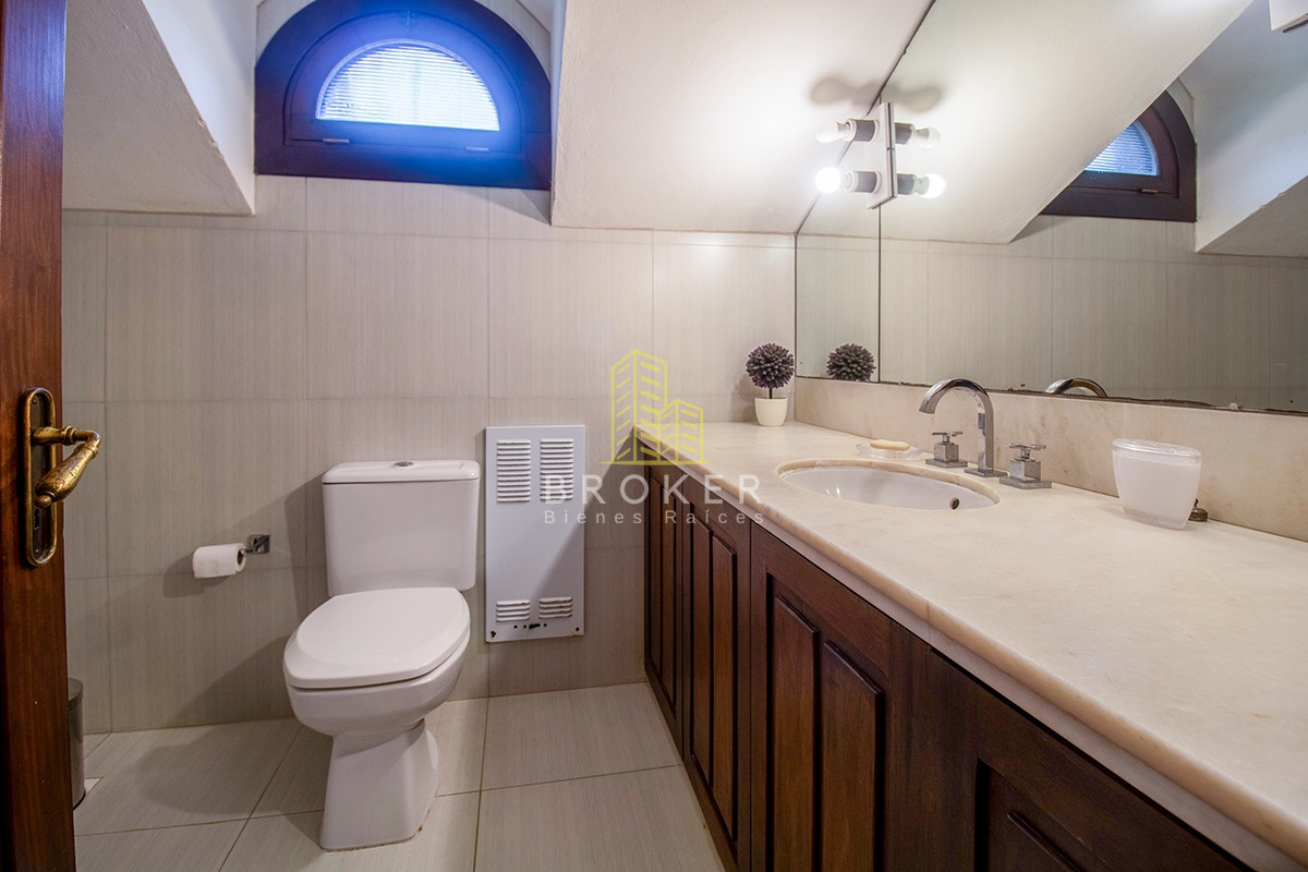 Casa ID.1787 - Venta y alquiler de Mansion Beverly Hills Punta del Este Uruguay, Uruguay.