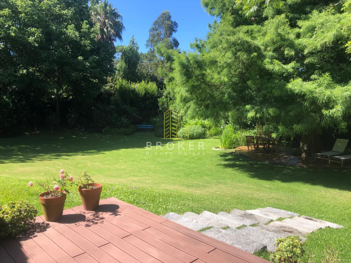 Casa ID.9597/Alquiler_de_temporada_Casa_en_San_Rafael,_Punta_del_Este,_3_dormitorios_y_amplio_jardín - Alquiler de temporada Casa en San Rafael, Punta del Este, 3 dormitorios y amplio jardín