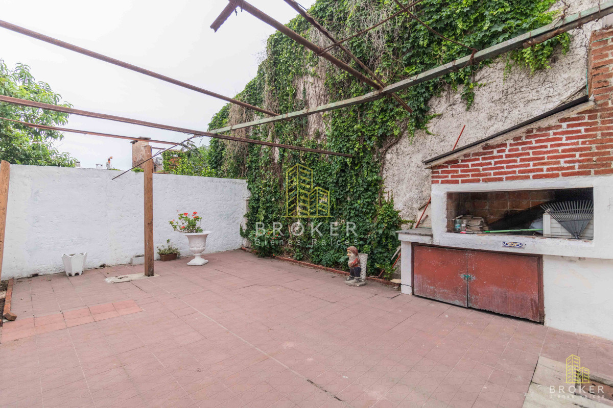Casa ID.2082/Venta_Casa_2_dormitorios_en_Las_Piedras_Avda_Instrucciones - Venta Casa 2 dormitorios en Las Piedras Avda Instrucciones