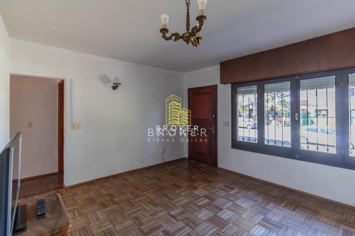 Casa ID.1642/Venta_2_Casas_en_Padrón_Único,_con_Renta_en_Malvín,_Montevideo,_Uruguay - Venta 2 Casas en Padrón Único, con Renta en Malvín, Montevideo, Uruguay