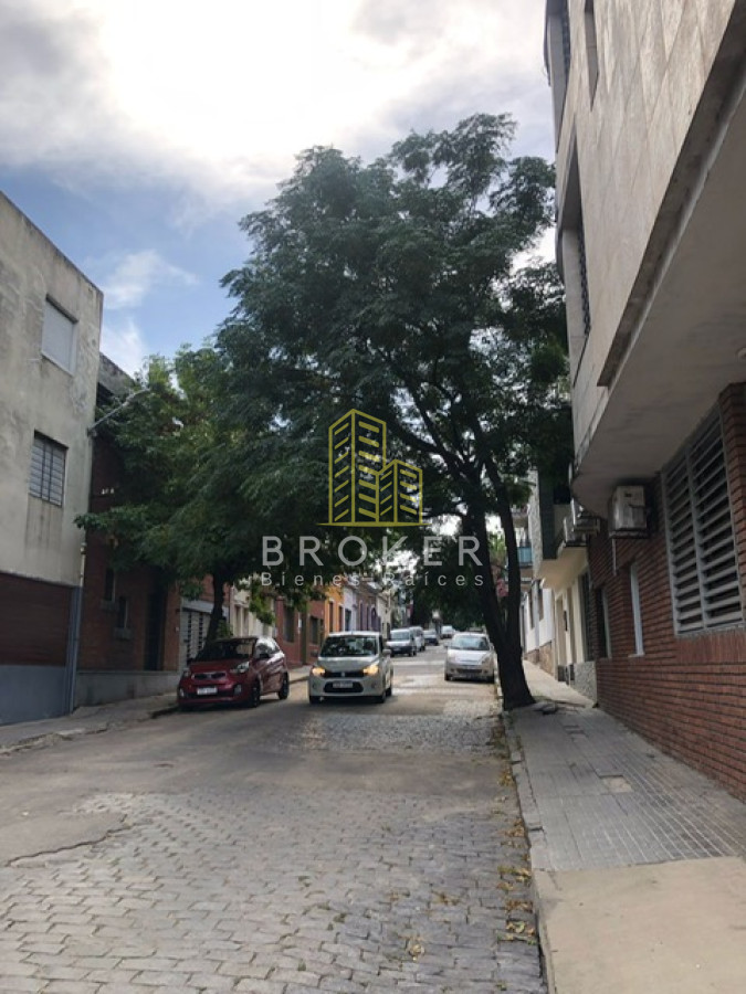 Casa ID.2176/Casa_con_3_departamentos_a_la_venta. - Casa con 3 departamentos a la venta.