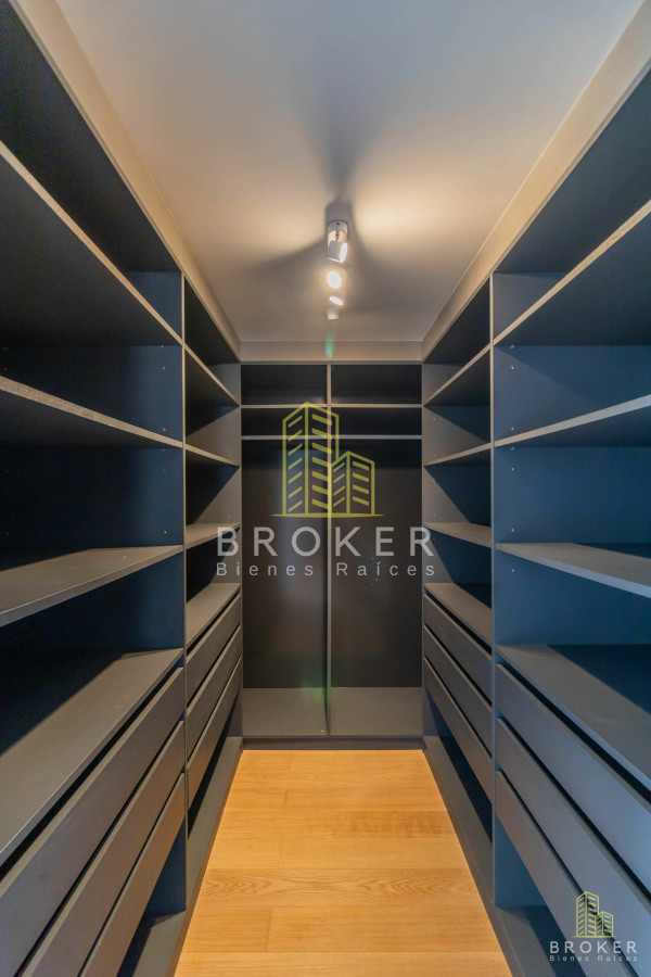 Casa ID.105/Venta_Casa_3_Dormtorios_En_Carrasco_frente_al_lago_Carrasco_Boating - Venta Casa 3 Dormtorios En Carrasco frente al lago Carrasco Boating