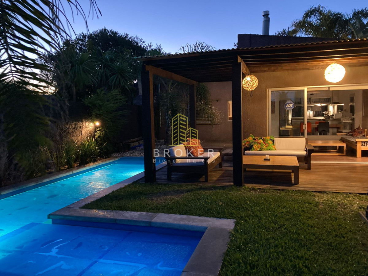 Casa ID.9041/Alquiler_de_temporada_y_venta_de_hermosa_Casa_en_Manantiales! - Alquiler de temporada y venta de hermosa Casa en Manantiales!