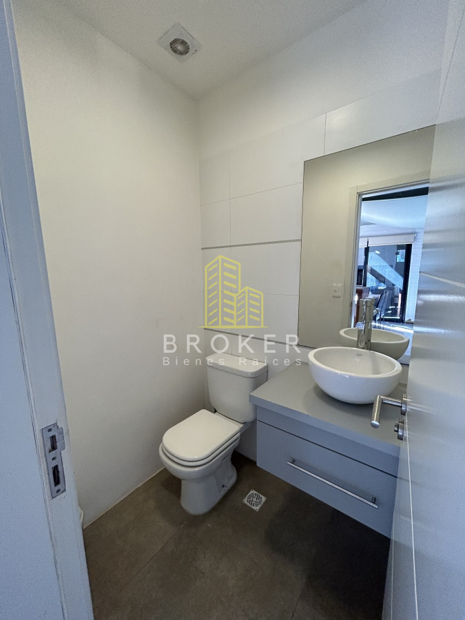 Casa ID.572/Venta_de_Duplex_en_Barrio_Privado,_Playa_Mansa_punta_del_este_ - Venta de Duplex en Barrio Privado, Playa Mansa. Punta del Este, Uruguay.