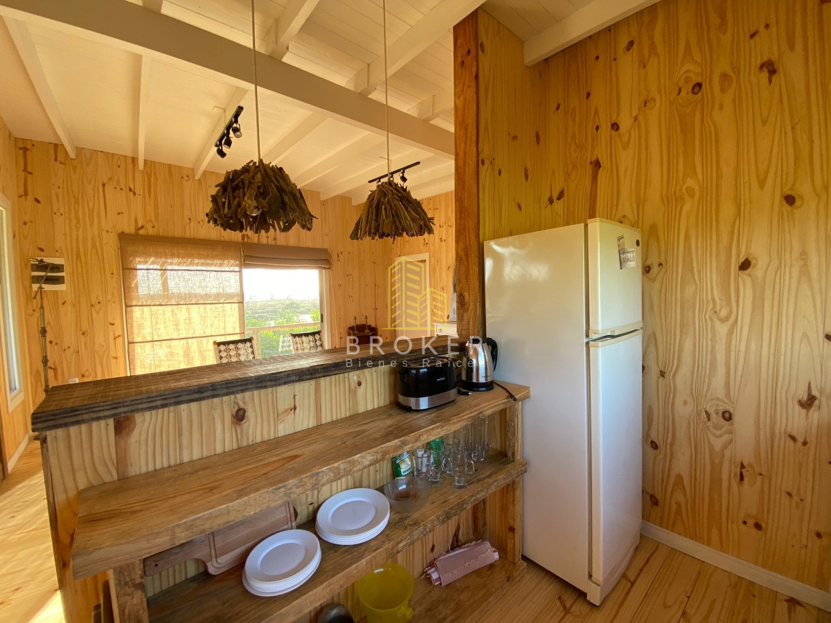 Casa ID.1169/Venta_de_cabaña_en_El_Tesoro._Punta_del_Este,_Uruguay. - Venta de cabaña en El Tesoro. Punta del Este, Uruguay.