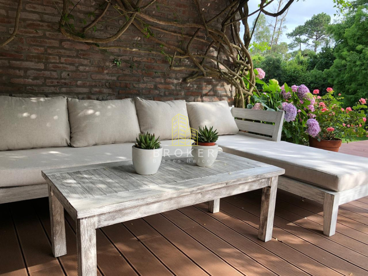 Casa ID.9597/Alquiler_de_temporada_Casa_en_San_Rafael,_Punta_del_Este,_3_dormitorios_y_amplio_jardín - Alquiler de temporada Casa en San Rafael, Punta del Este, 3 dormitorios y amplio jardín