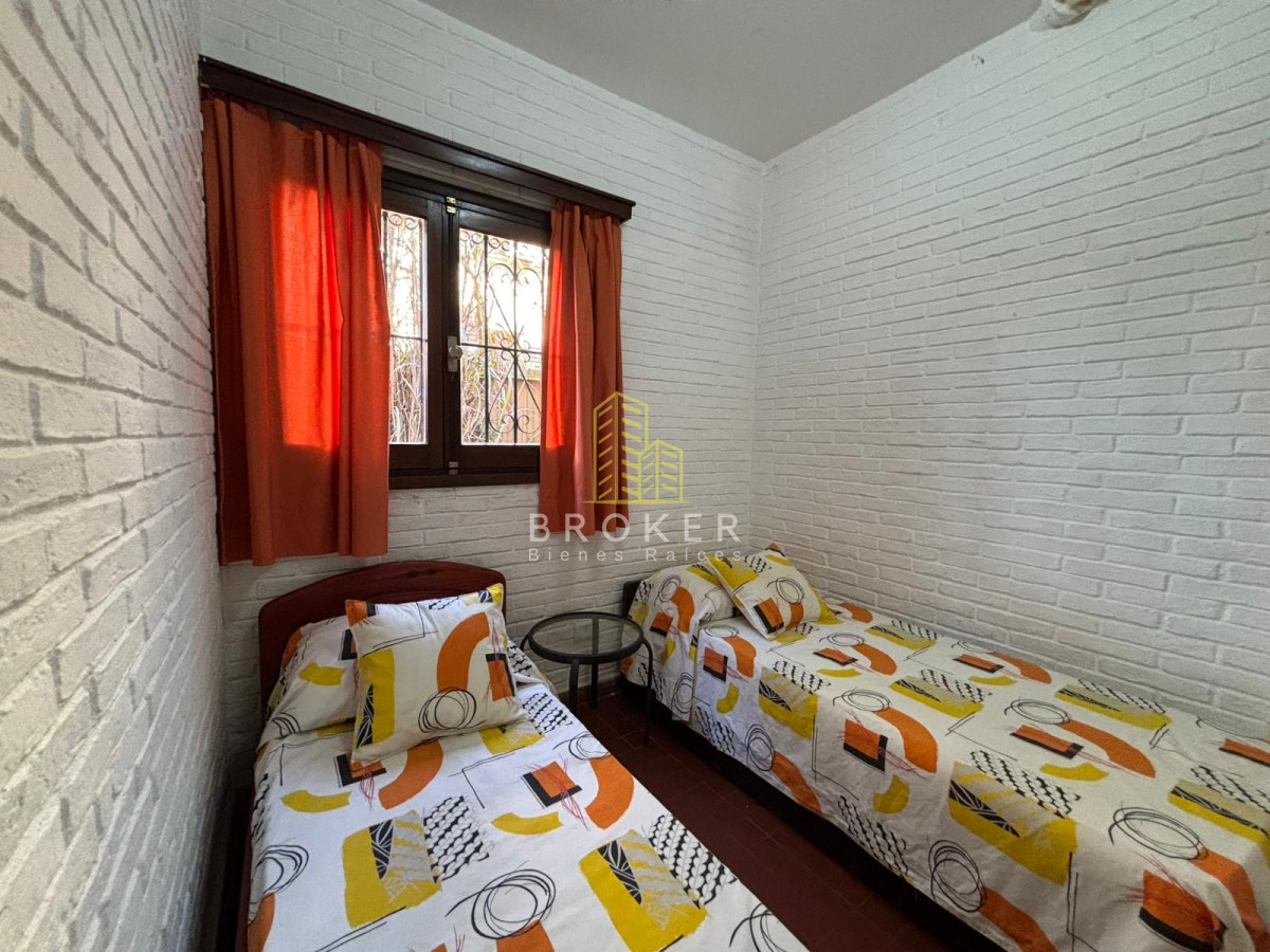 Casa ID.8747/Alquiler_anual_casa_en_zona_Playa_Mansa - Alquiler anual casa en zona Playa Mansa