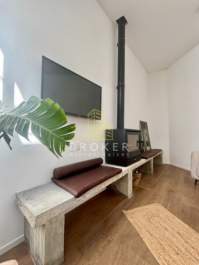 Casa ID.2429/Venta_Casa_Pocitos_3_dormitorios_con_garage!_Moderna_a_Estrenar! - ¡RESERVADA! Venta Casa Pocitos 3 dormitorios con garage! Moderna a Estrenar!