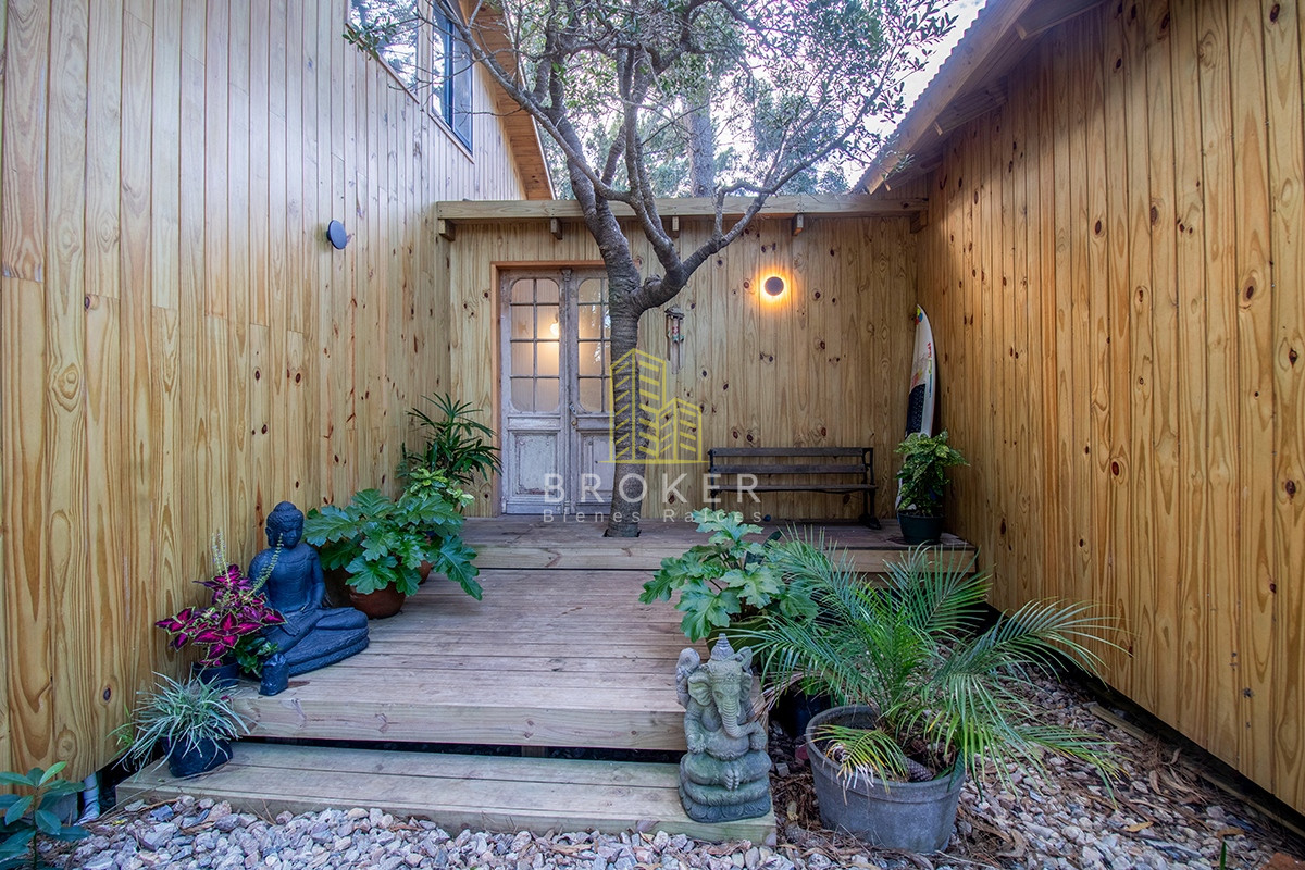 Casa ID.704/Venta_de_amplia_casa_en_Barra_Verde - Venta y alquiler de casa de 3 dormitorios en Barra Verde. Punta del Este, Uruguay.
