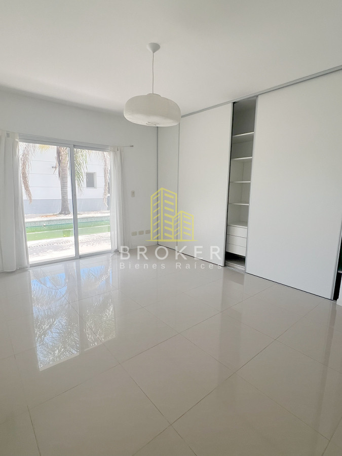 Casa ID.2238/Casa_en_Venta_en_Haras_Santa_María_-_Barrio_Los_Eucaliptos - Casa en Venta en Haras Santa María - Barrio Los Eucaliptos