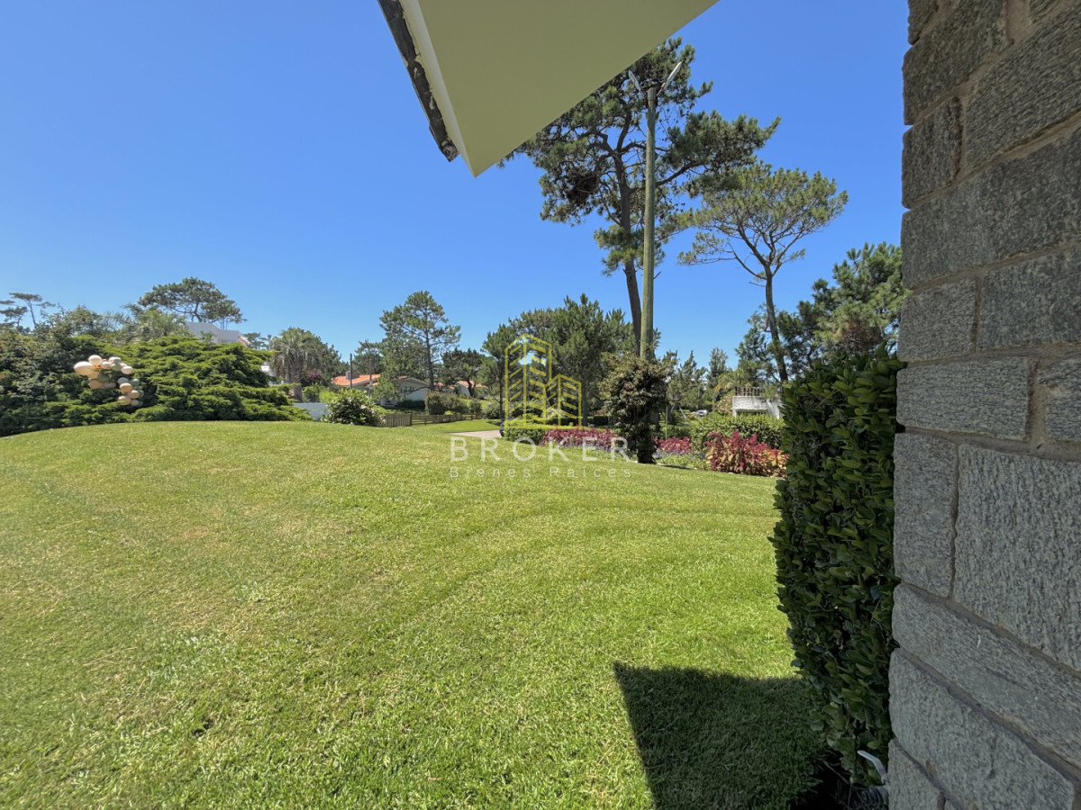 Casa ID.9736/Venta_casa_mansa_punta_del_este_piscina_ - Venta casa mansa punta del este piscina 