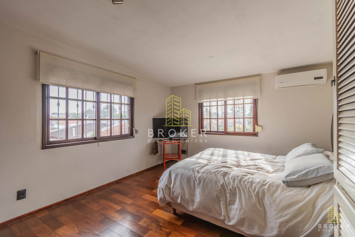 Casa ID.668/Venta_Casa_Barra_de_Carrasco_a_metros_de_la_Rambla! - Venta Casa Barra de Carrasco 3 dormitorios a metros de la Rambla!